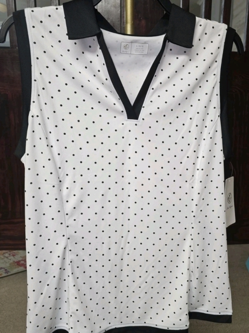 Ben Hogan Size Large Black Trim White Polka Dot V-Neck Top